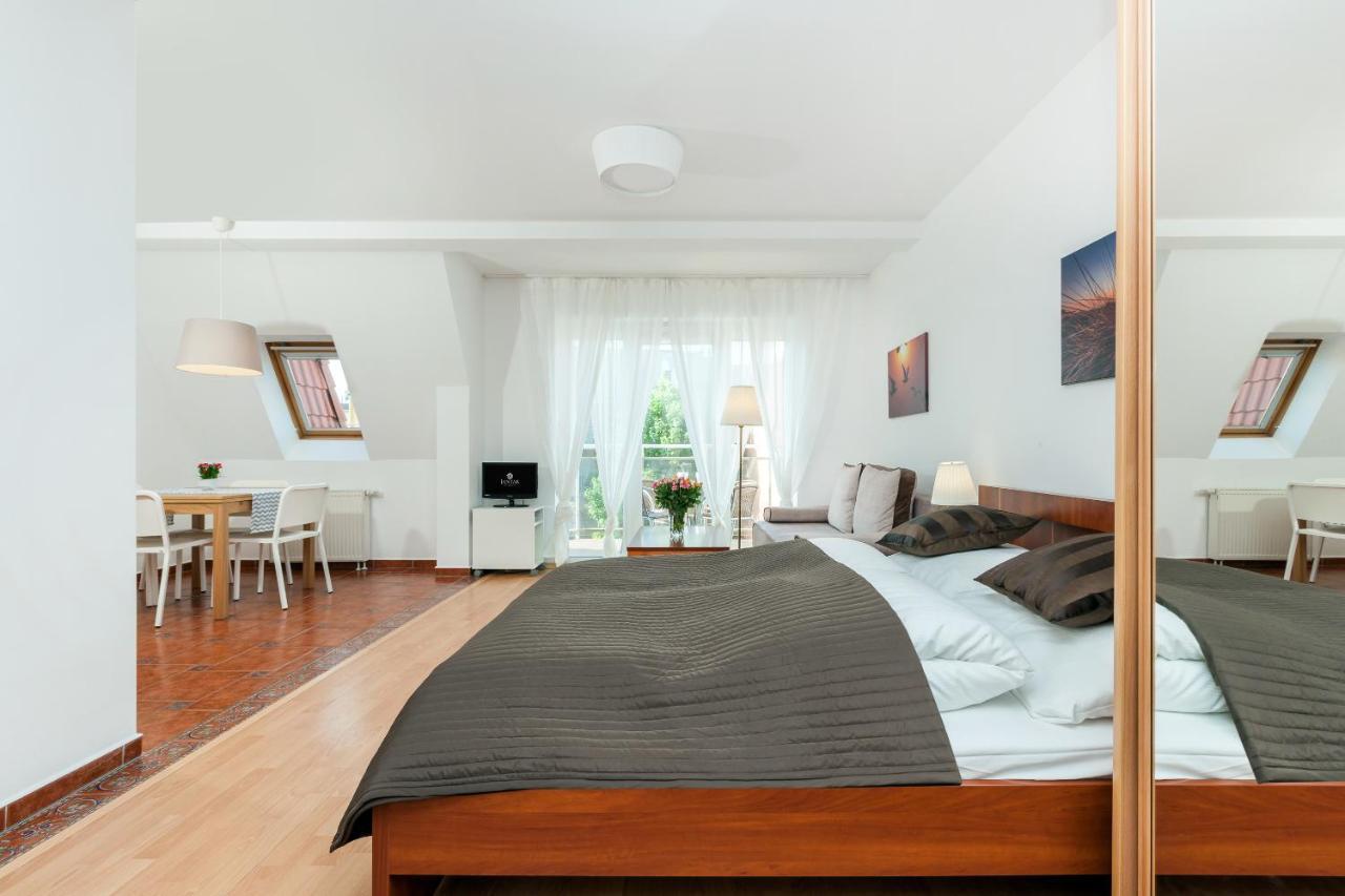Port Kolobrzeg Cicha Street By Jantar Apartamenty Kołobrzeg Buitenkant foto